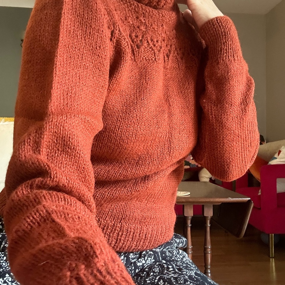 BEREK New York - Hand Knitt - Vintage- burnt orange- size XS 1970/70s- wool